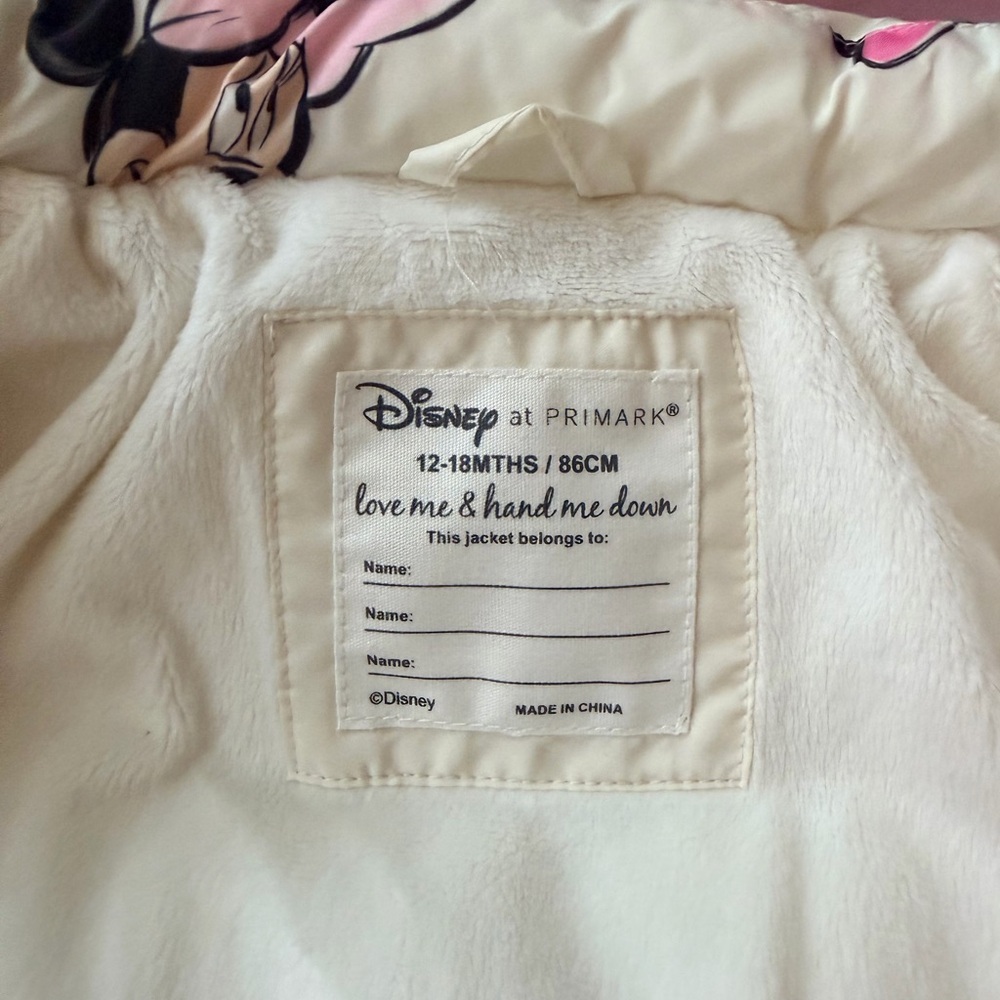 Disney at Primark Minnie Mouse Puffer Jacket - Picture 7 of 13